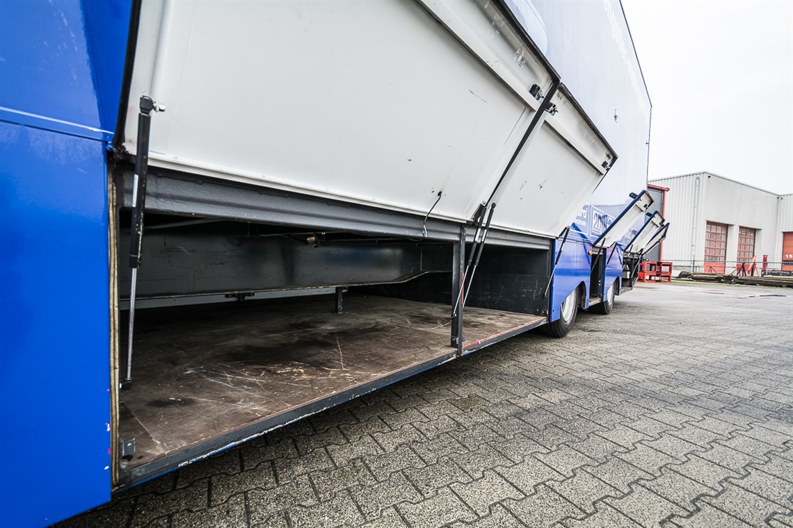 racetrailer-office-double-deck-airconditionin