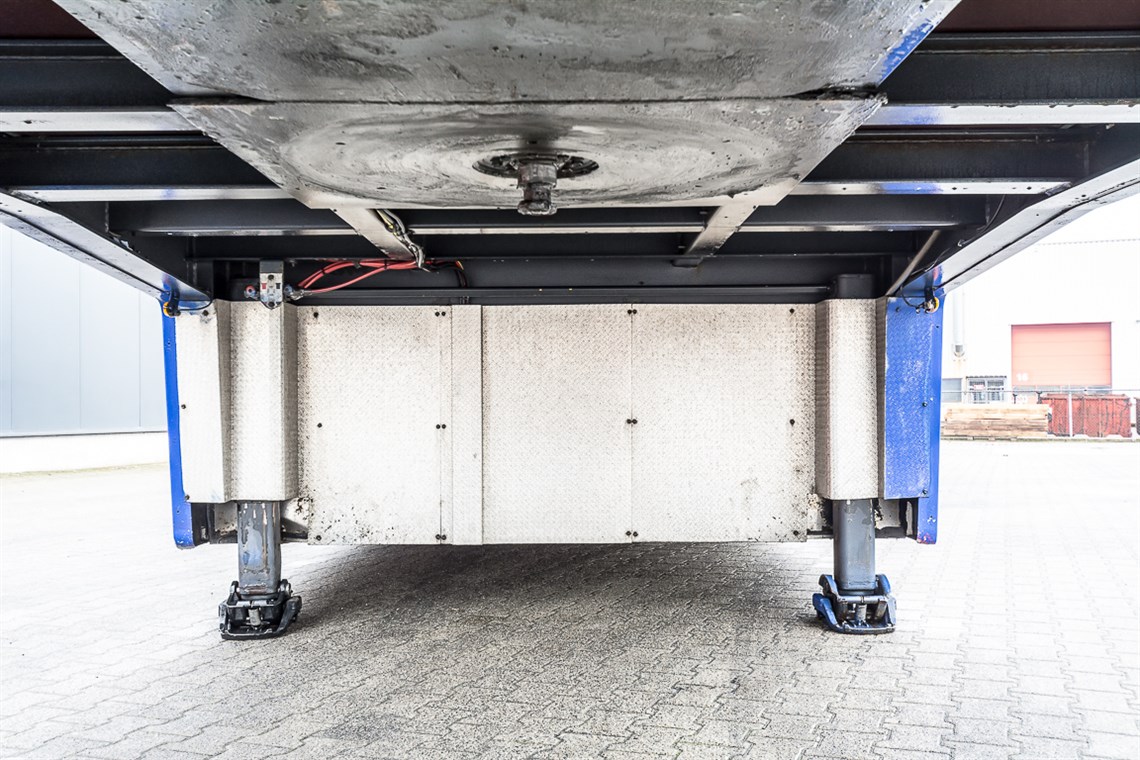 racetrailer-office-double-deck-airconditionin