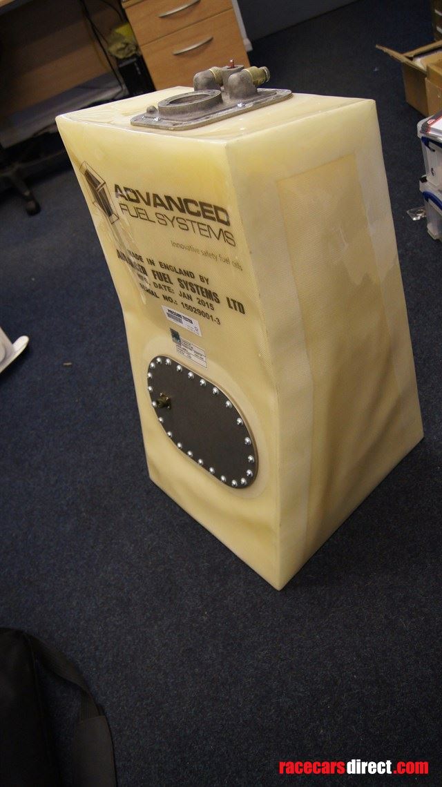 lola-t9650-rolling-no-engine