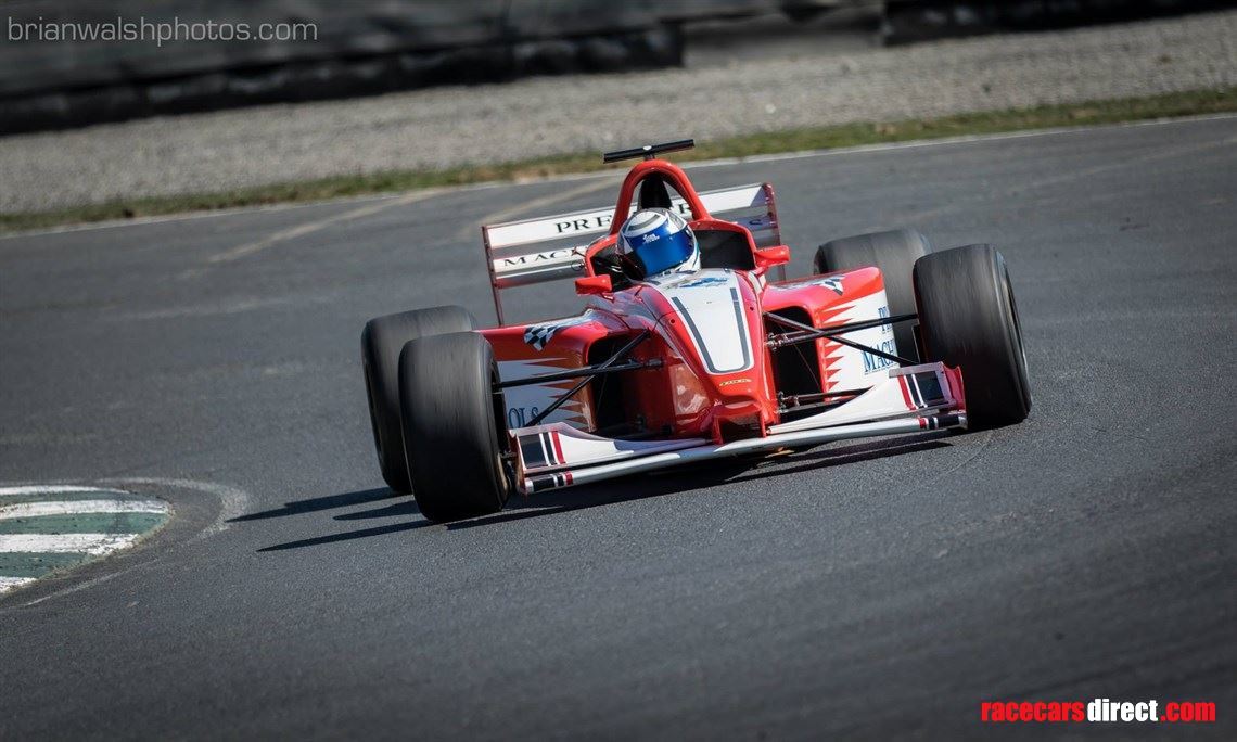 lola-t9650-rolling-no-engine