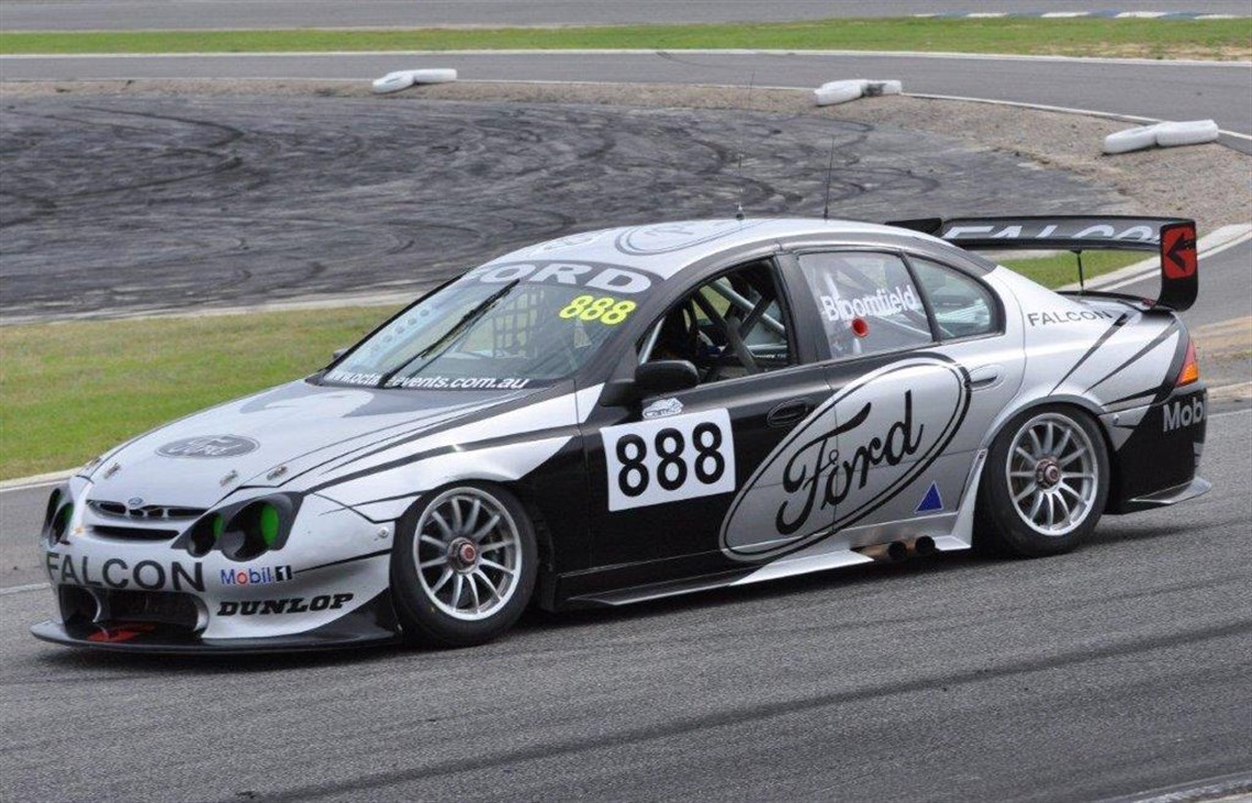 2002-falcon-au-ex-crompton-v8-supercar