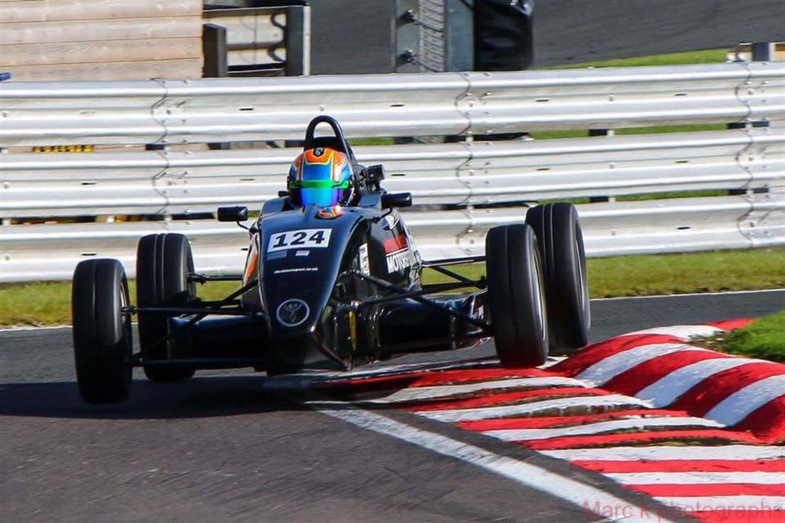 formula-ford-van-diemen-jl13k