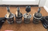 lola-formula-3-uprights-and-hubs