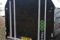 enclosed-race-car-trailer