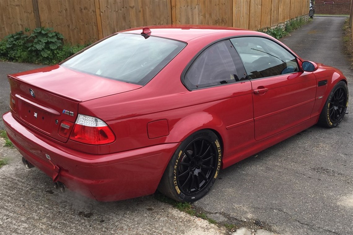 bmw-e46-m3-racetrack-car