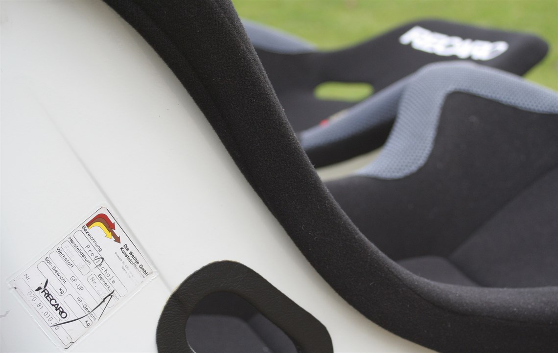 genuine-porsche-964rs-n-gt-recaro-seats
