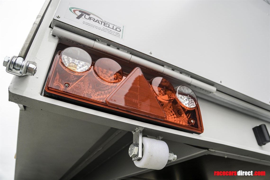 motorsport-shuttle-f26-incl-lowering-electic-