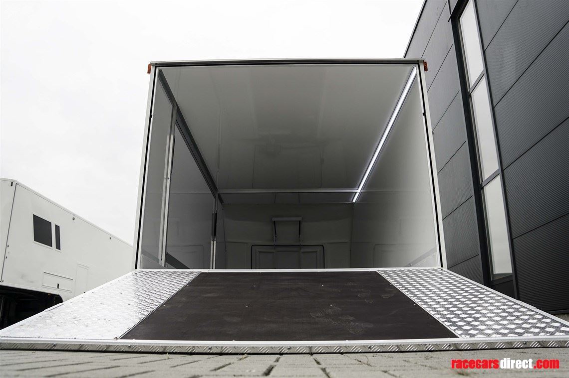 motorsport-shuttle-f26-incl-lowering-electic-