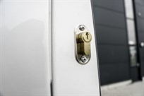 motorsport-shuttle-f26-incl-lowering-electic-