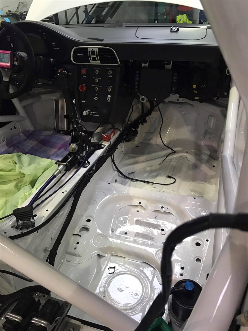 porsche-997-gt3-cup-38ltr---must-be-sold