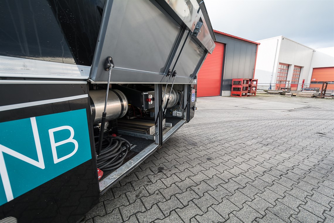 race-trailer-of-petter-solberg-slide-outs-ver