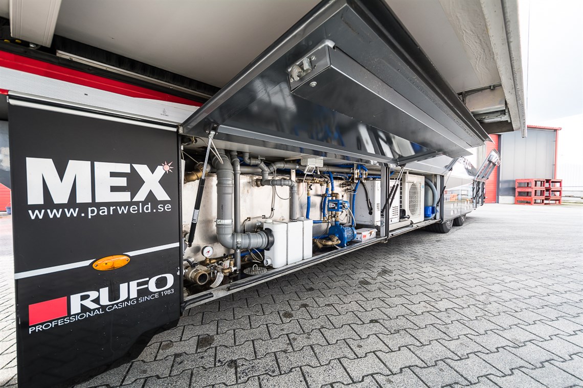 race-trailer-of-petter-solberg-slide-outs-ver