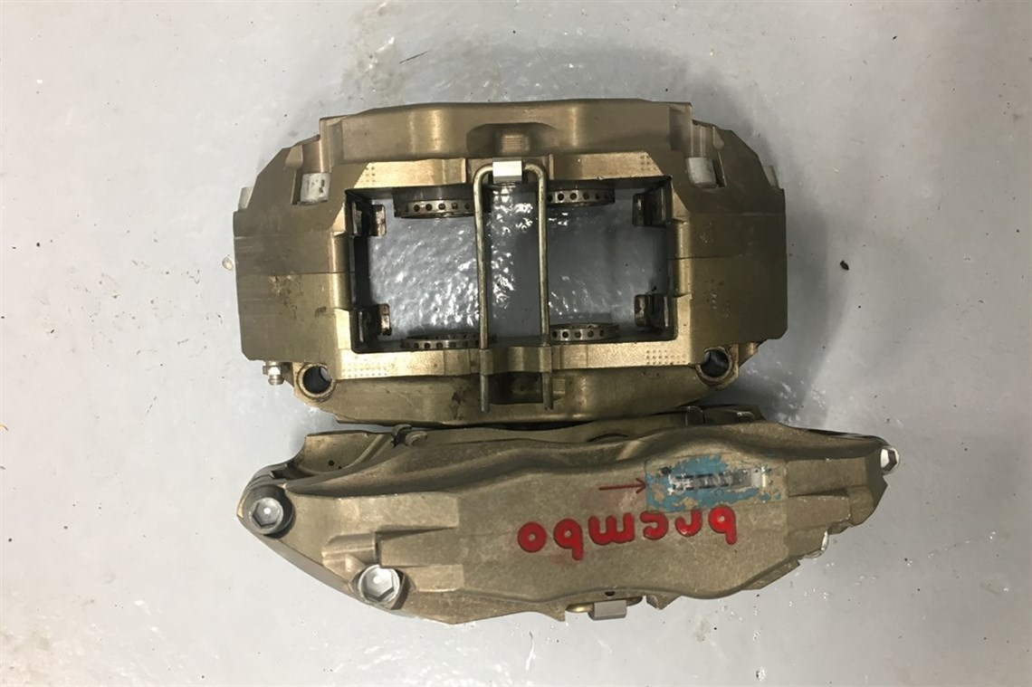brembo-4-pot-calipers
