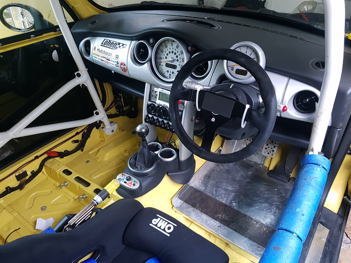 mini-challenge-cooper-pro-class-race-car-sold