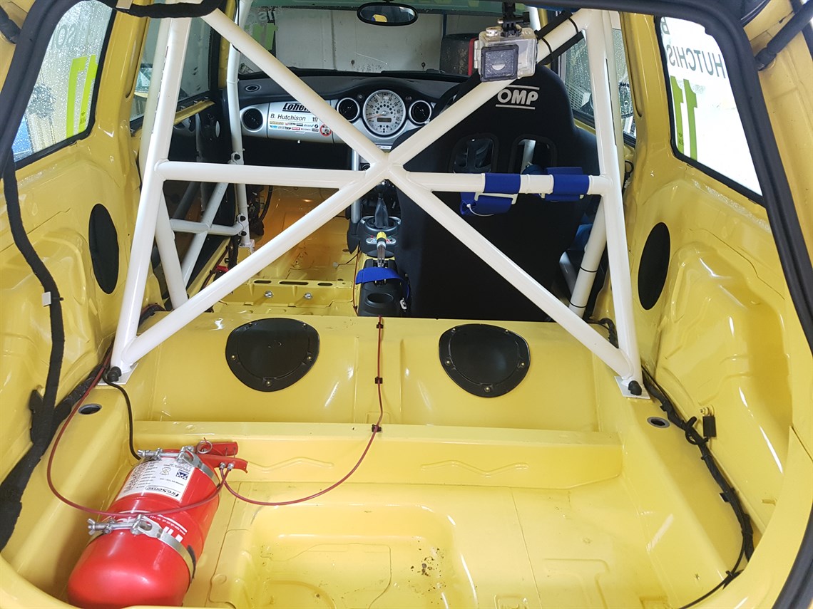 mini-challenge-cooper-pro-class-race-car-sold