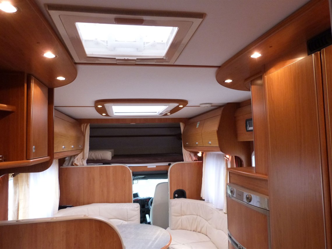 2008-dethleffs-globetrotter-xxl