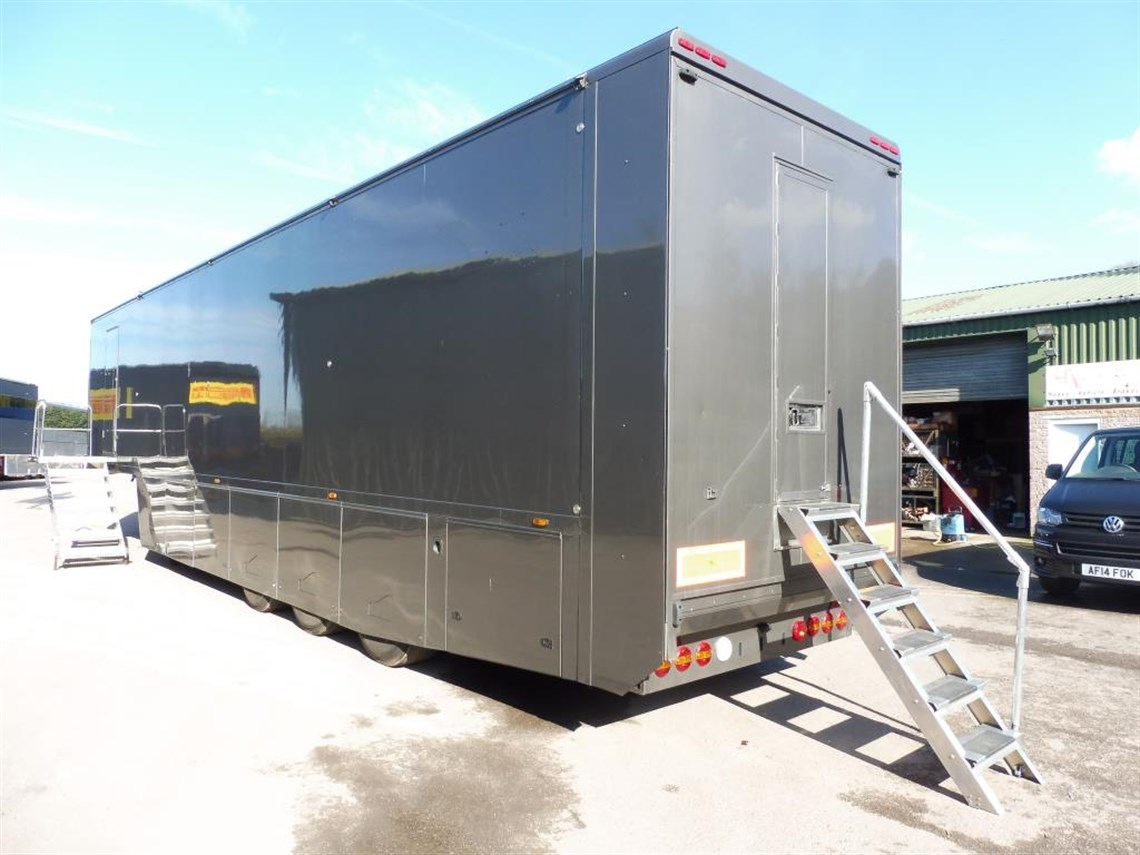 2-car-race-transporter-with-awning