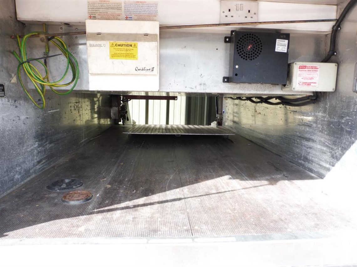 2-car-race-transporter-with-awning