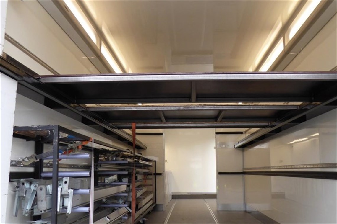 1-car-transporterworkshopoffice