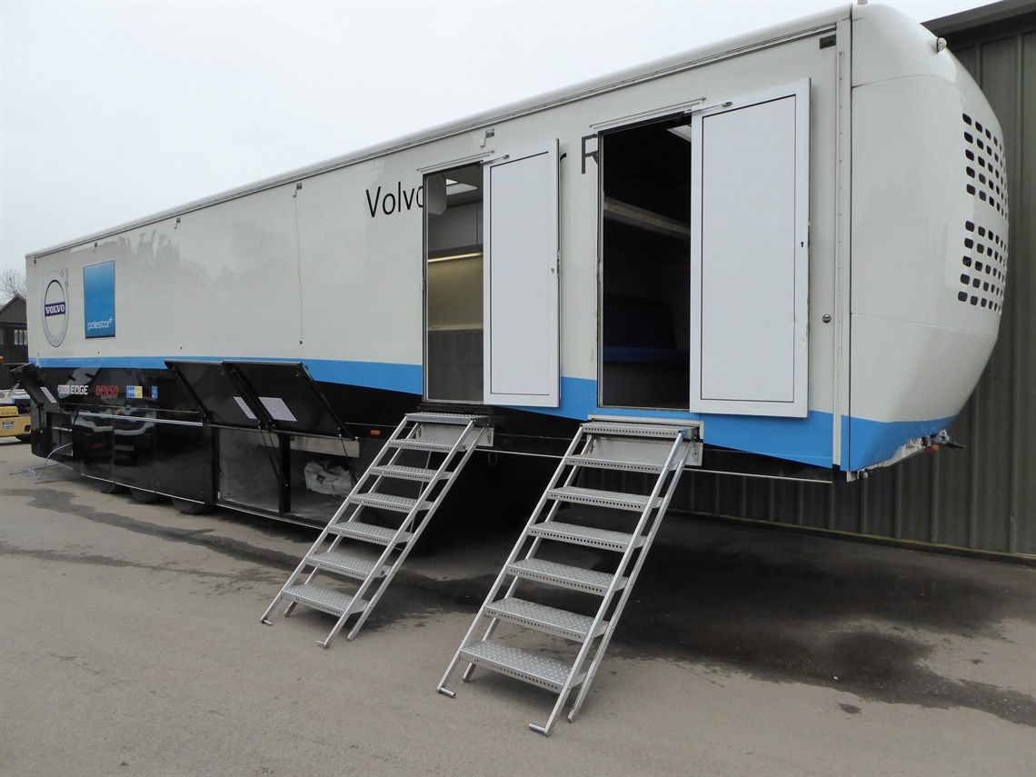 1-car-transporterworkshopoffice