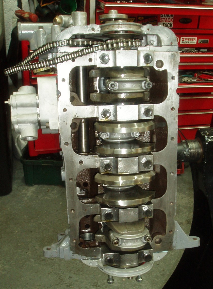 lotus-twin-cam-race-engine