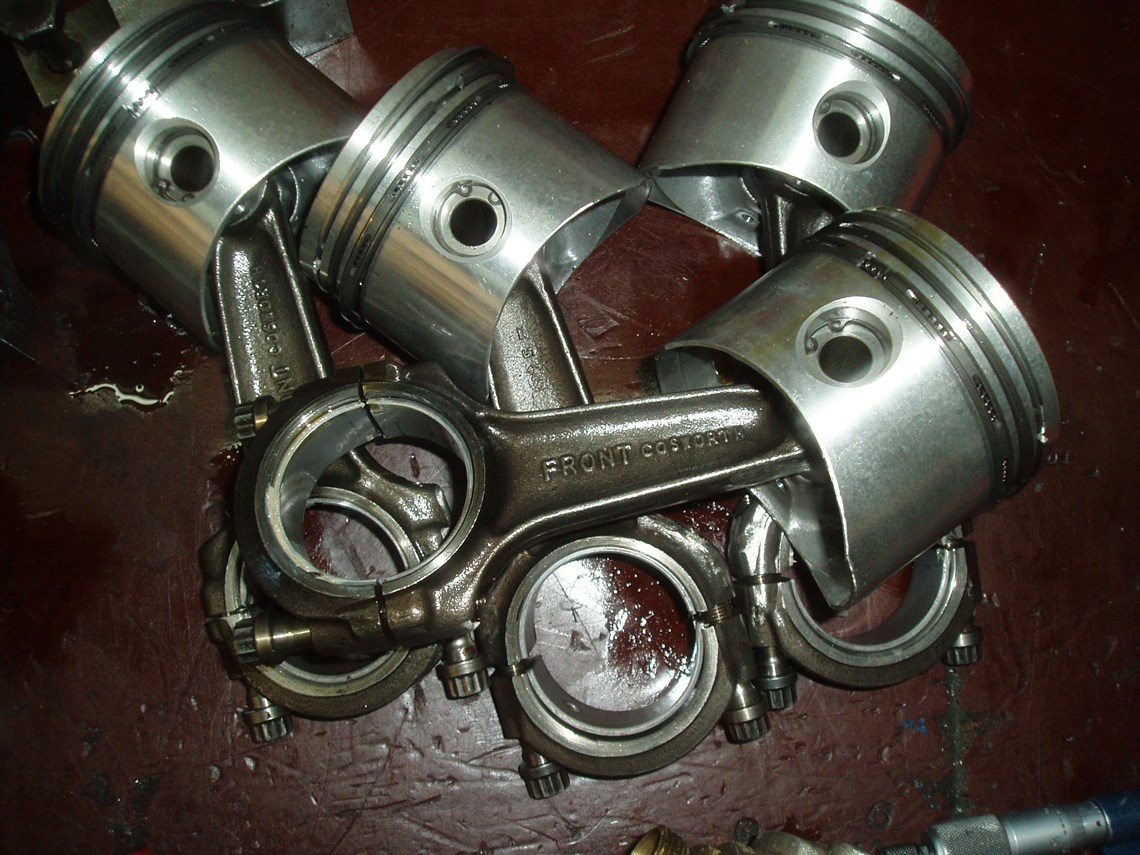 lotus-twin-cam-race-engine