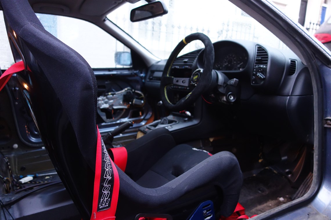 bmw-e36-28-track-car