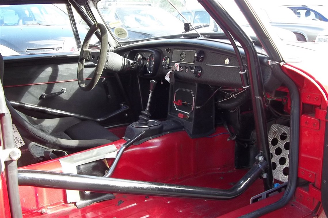 mgb-race-car