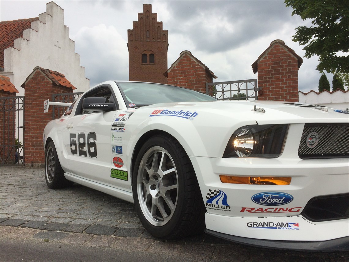 ford-fr500s---factory-mustang-race-car