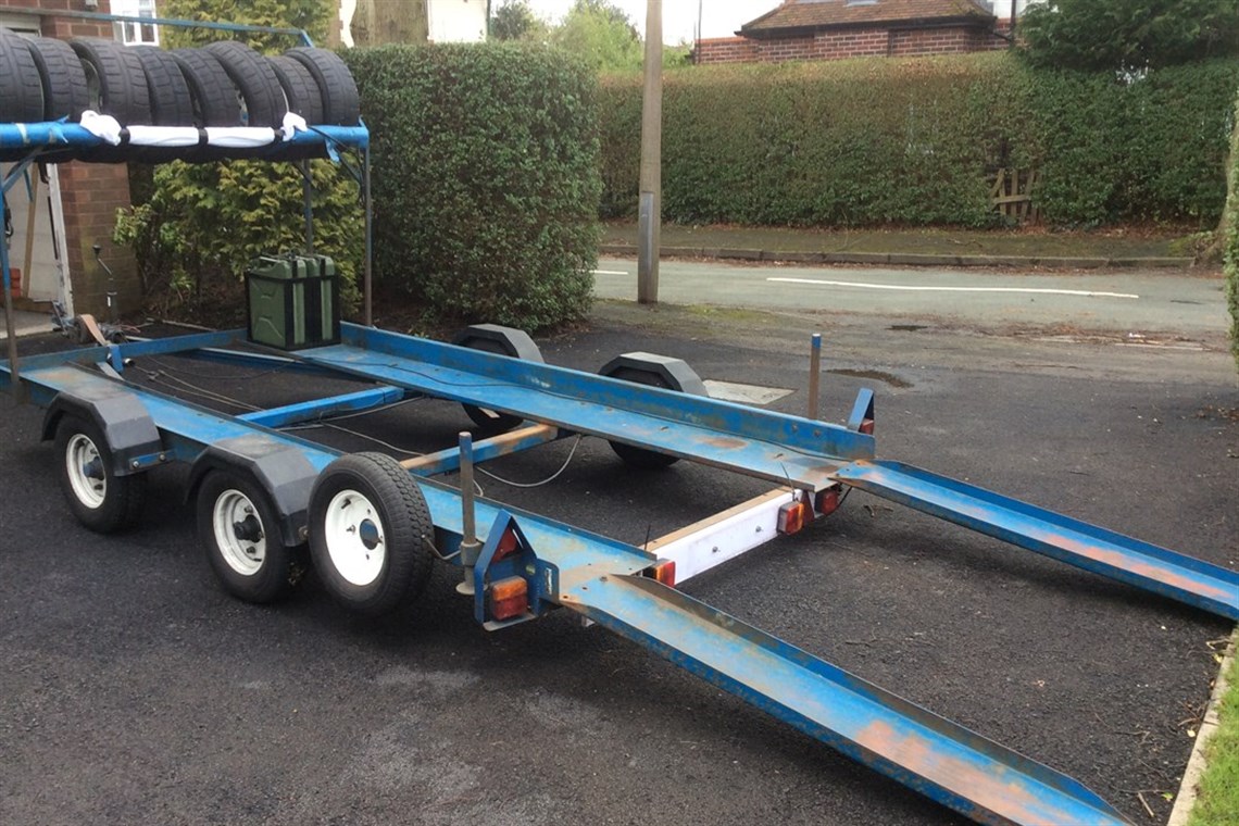 Car trailer