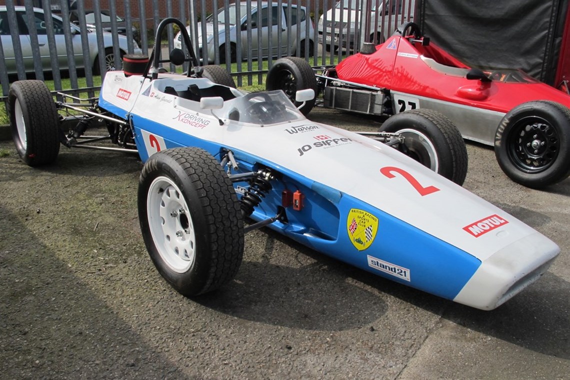 lola-t200-ff1600-1970