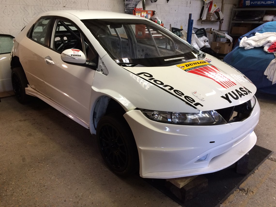 btcc-honda-civic-fn2-chassis-509-team-dynamic