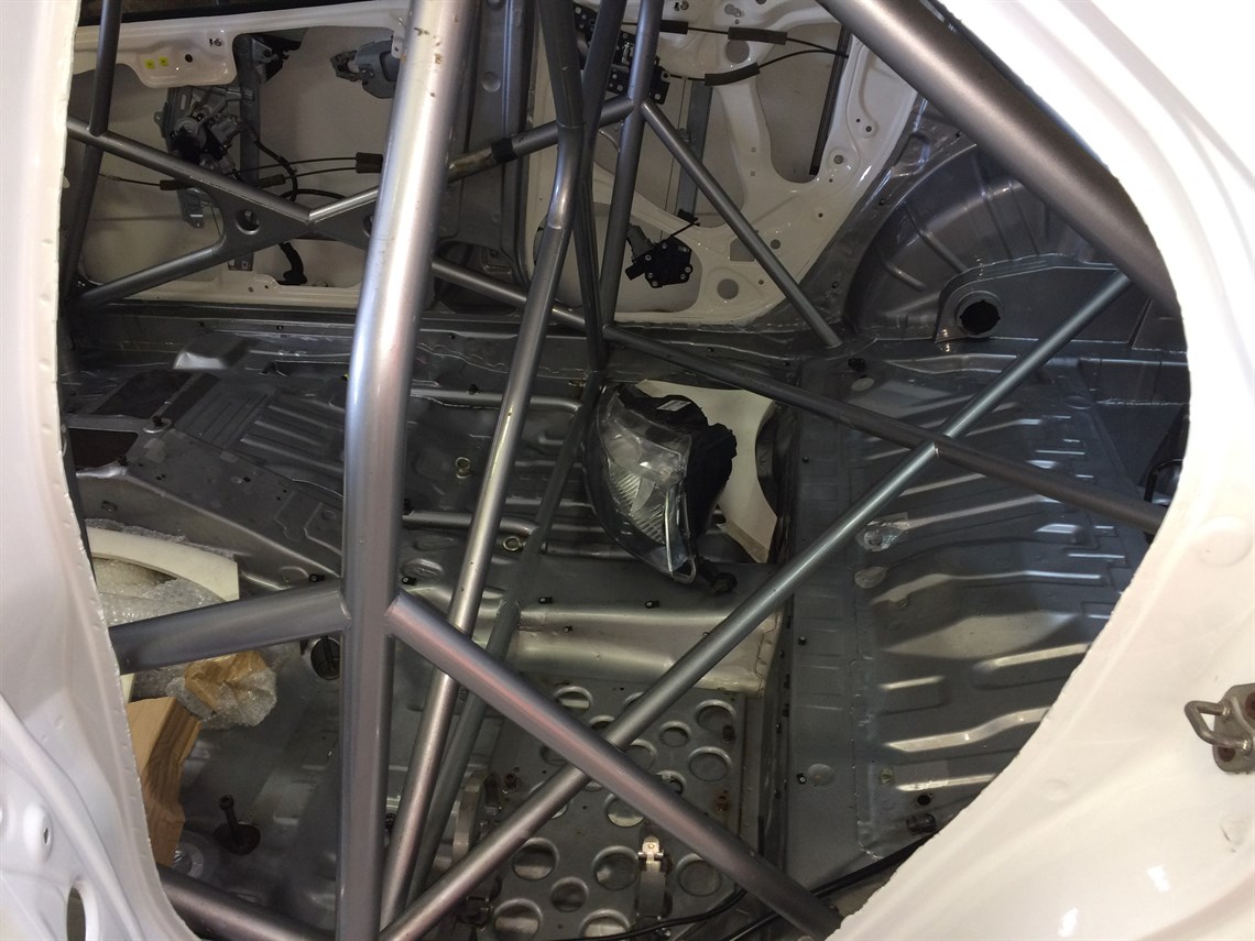 btcc-honda-civic-fn2-chassis-509-team-dynamic