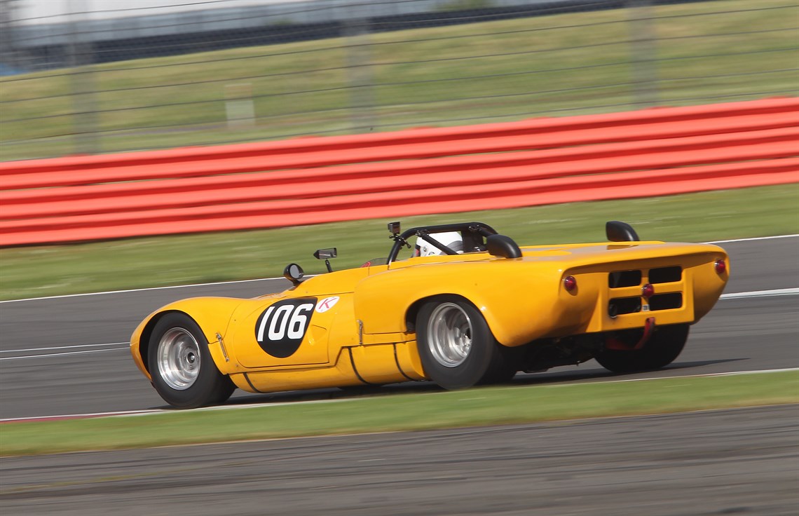 ginetta-g16