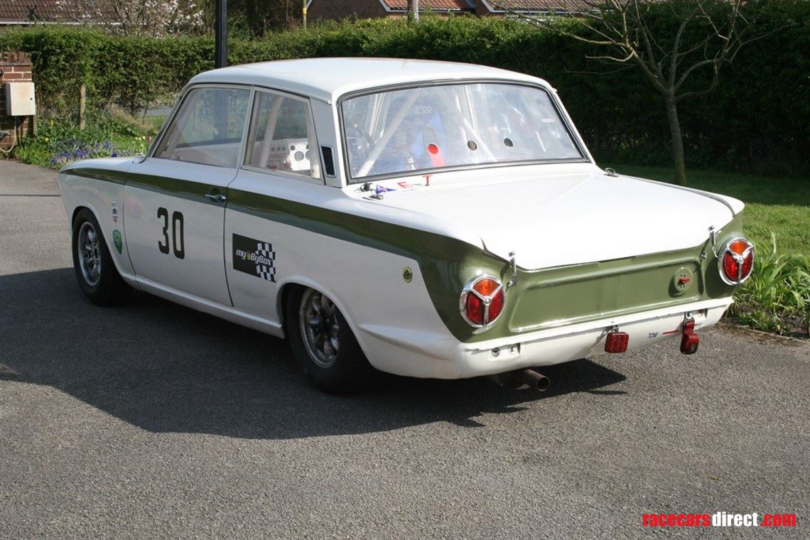 1965-lotus-cortina