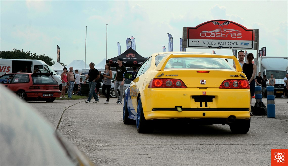 honda-integra-dc5-type-r-race-car-reduced-to