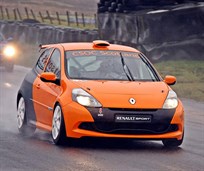 clio-cup-race-car