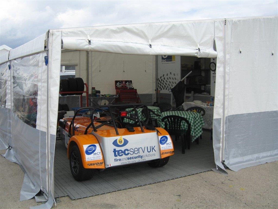 mercedes-atego-75-ton-race-truck