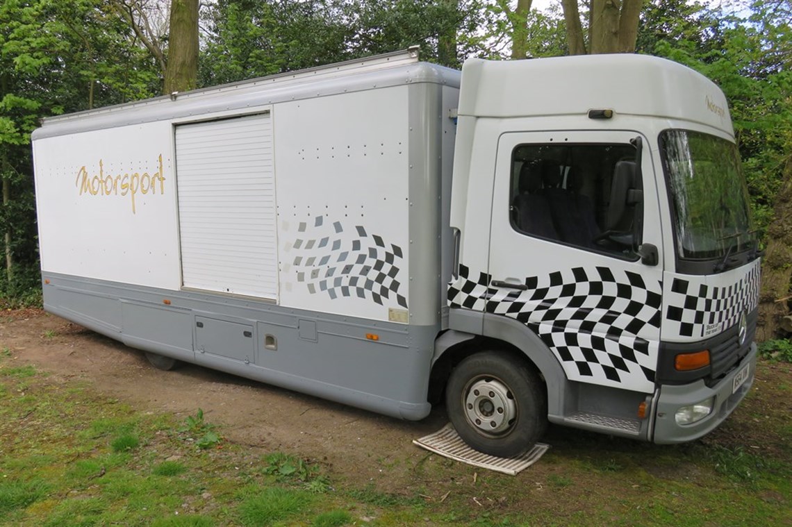mercedes-atego-75-ton-race-truck