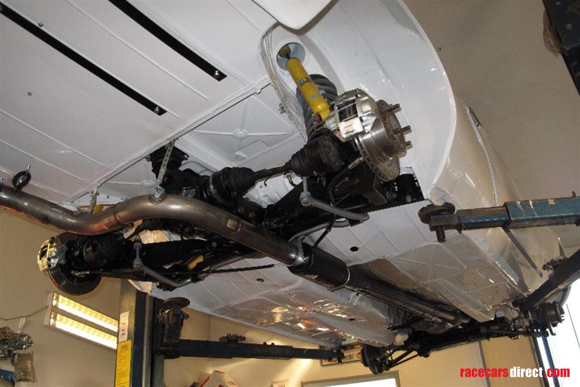 bmw-2800cs---1970-race-car