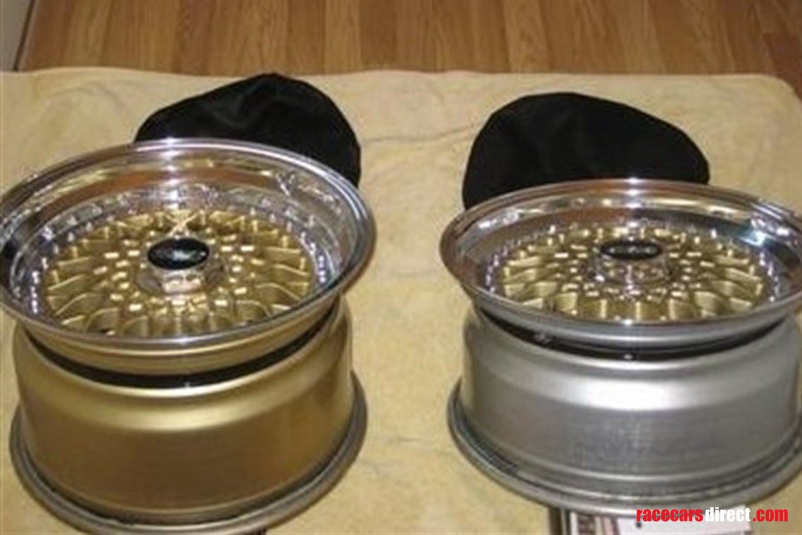 bmw-2800cs---1970-race-car