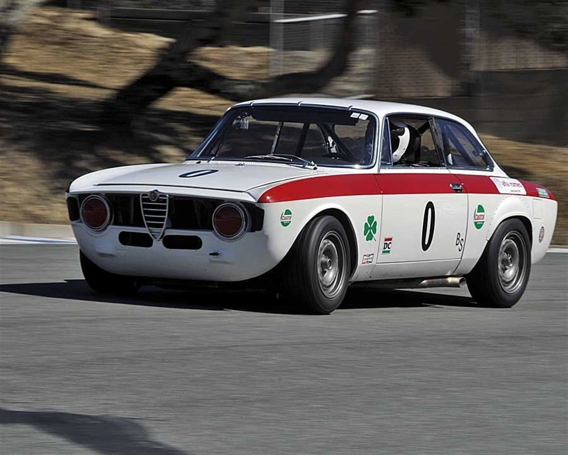 1967-alfa-romeo-giulia-gtv-stepnose