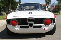 1967-alfa-romeo-giulia-gtv-stepnose