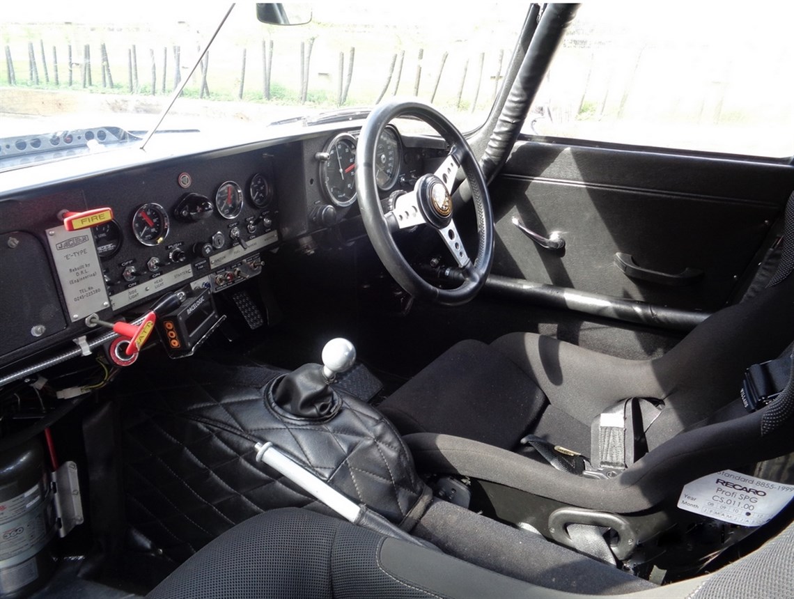 jaguar-e-type-fia-semi-lightweight-roadster