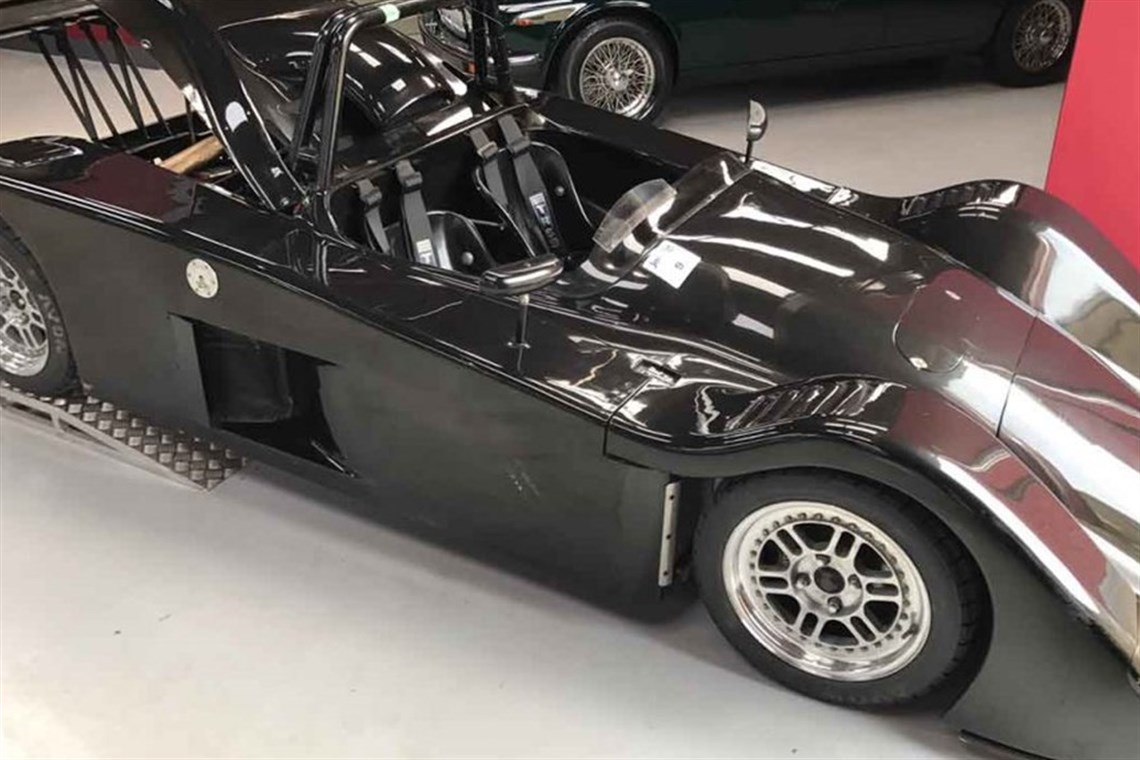 westfield-xtr2-race-car