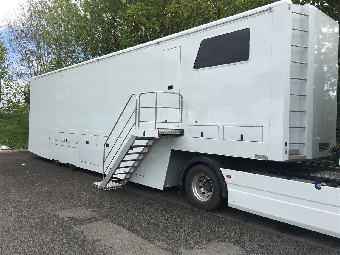 ex-seat-btcc-2-car-race-trailerhopkins