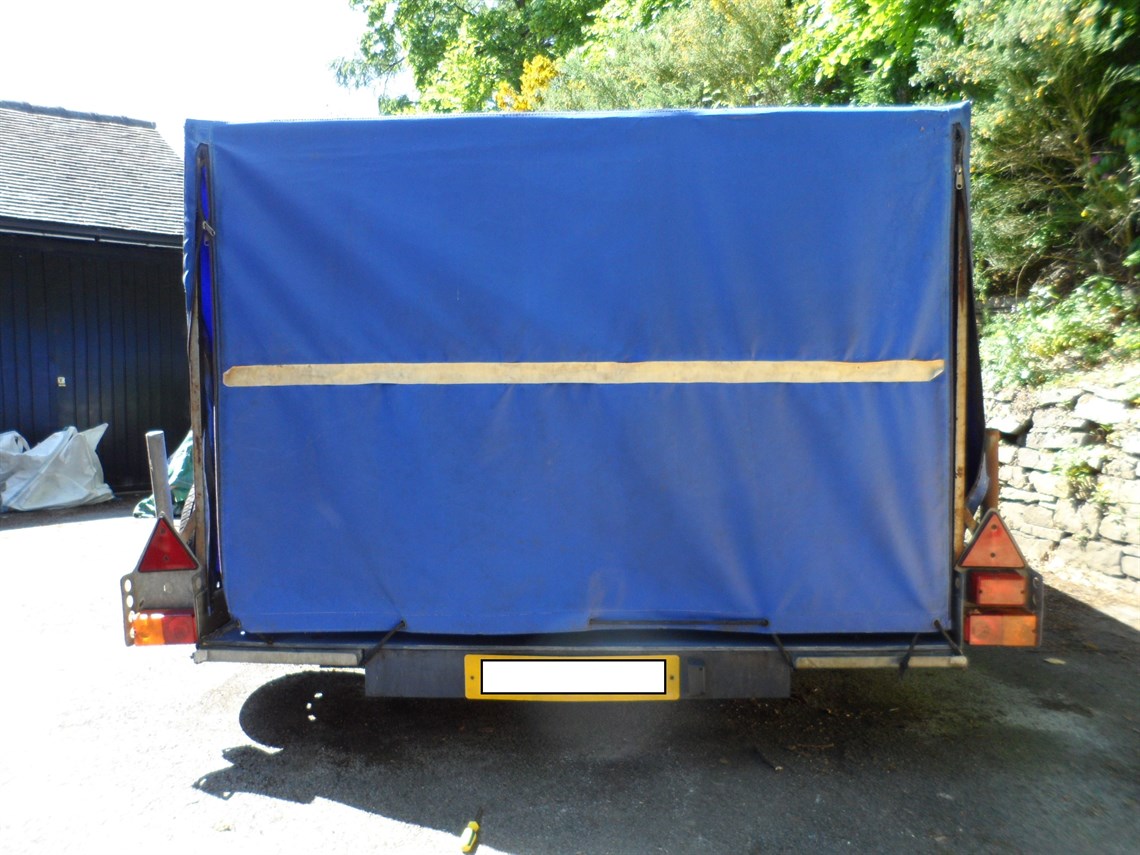 covered-twin-axle-prg-trailer