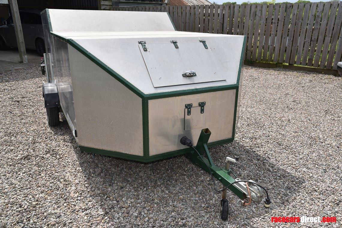 custom-built-lightweight-trailer-for-a-single