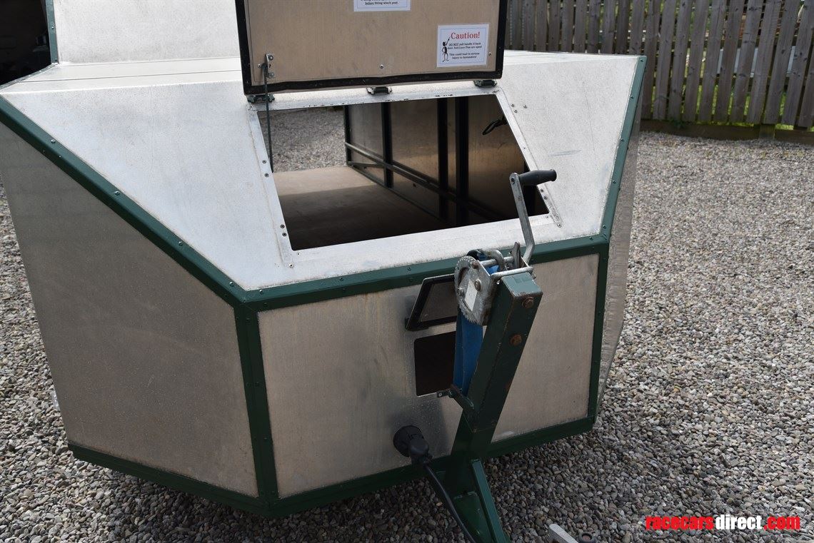 custom-built-lightweight-trailer-for-a-single