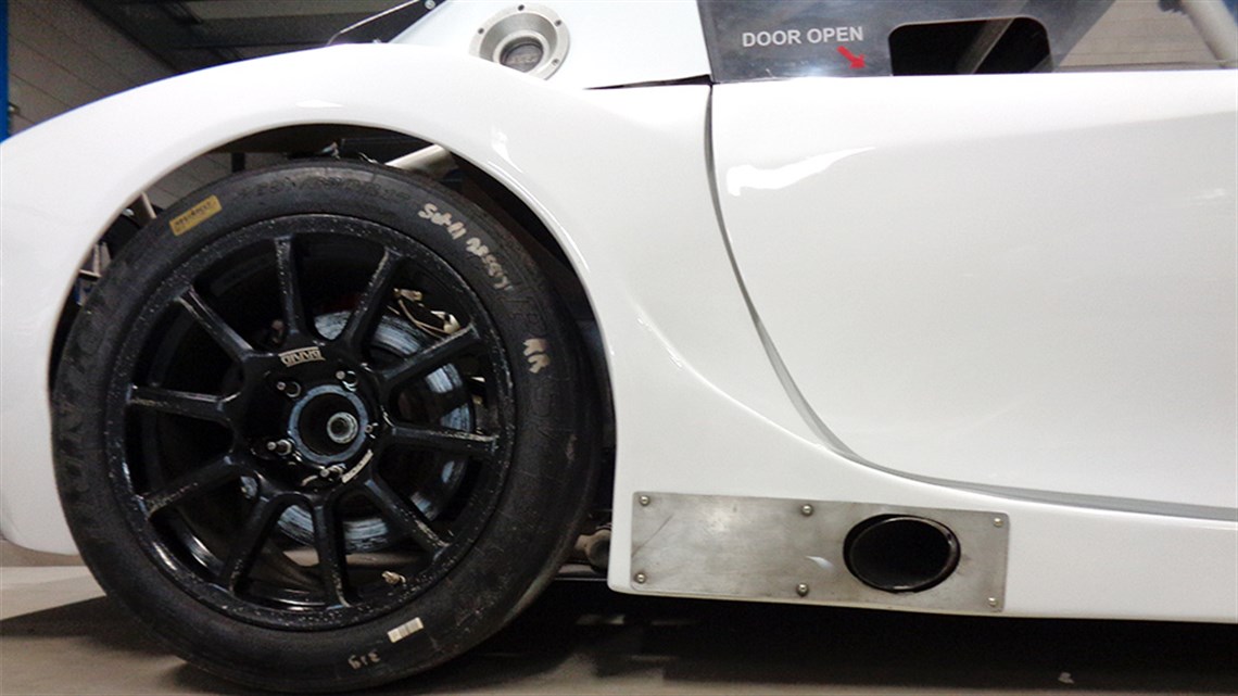 speedtec-bmw-z4-silhouette-ford-v6---must-be